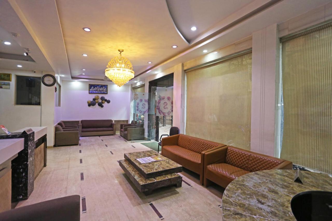 Hotel Sterling Inn, ניו דלהי מראה חיצוני תמונה