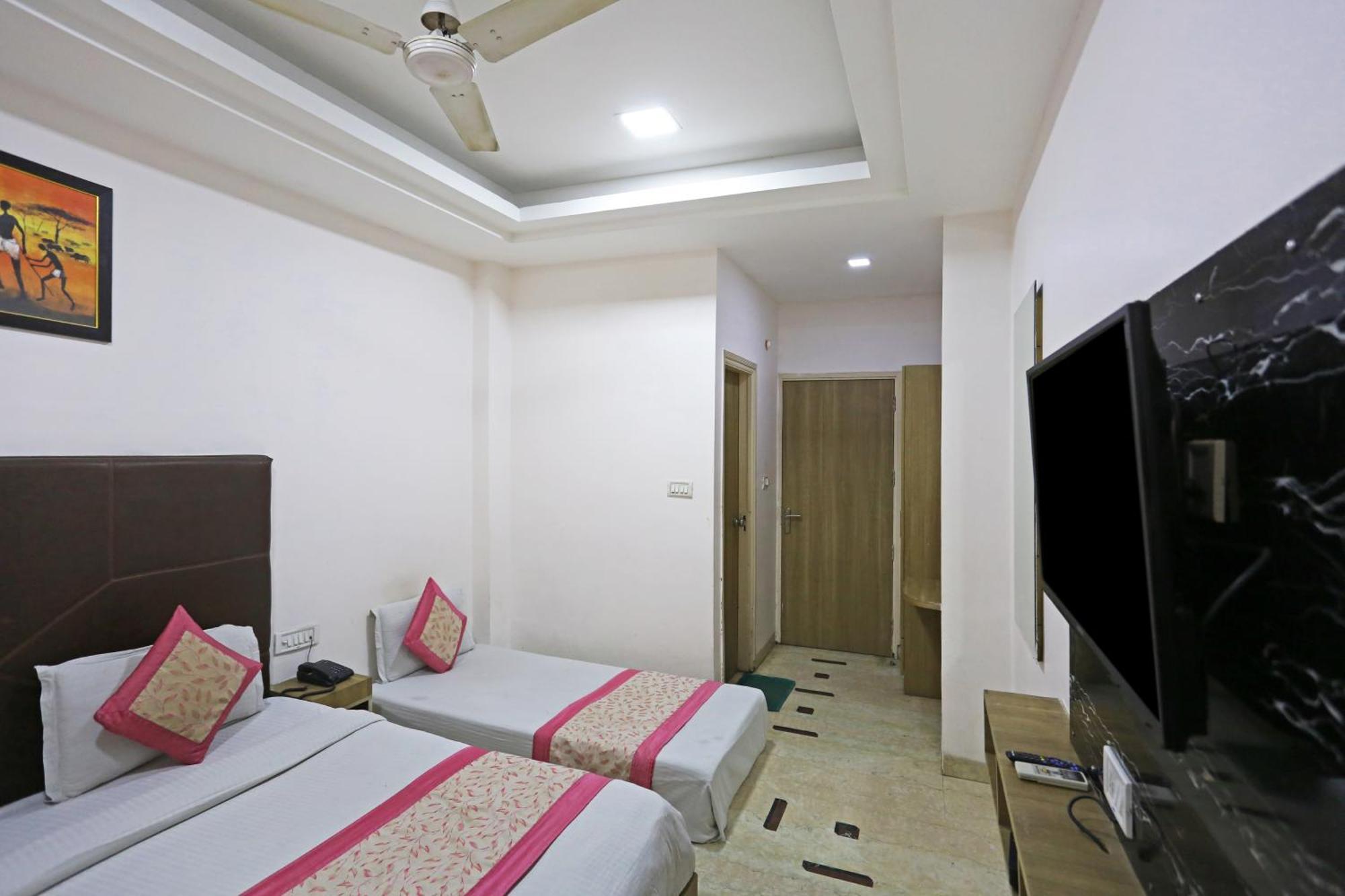 Hotel Sterling Inn, ניו דלהי מראה חיצוני תמונה